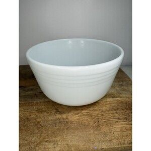Vintage Pyrex # 9 Hamilton Beach Racine Wisconsin Mixing Bowl Ribbed Milk Glass